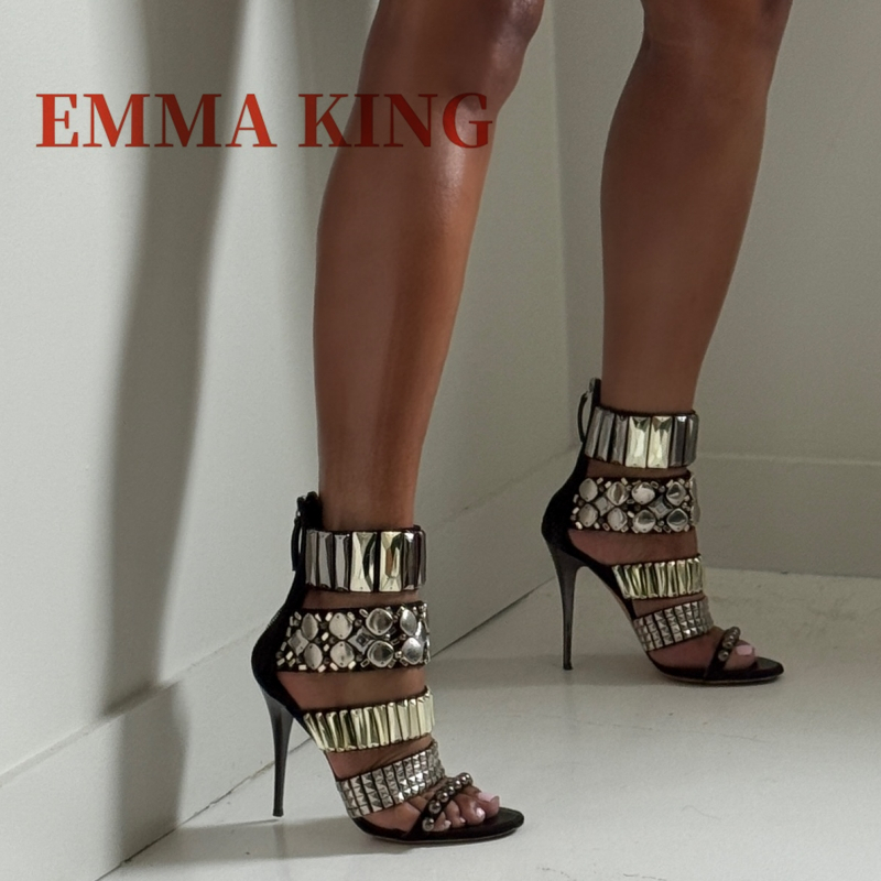 Ankle Strap Heels - Sandalias con correa en el tobillo